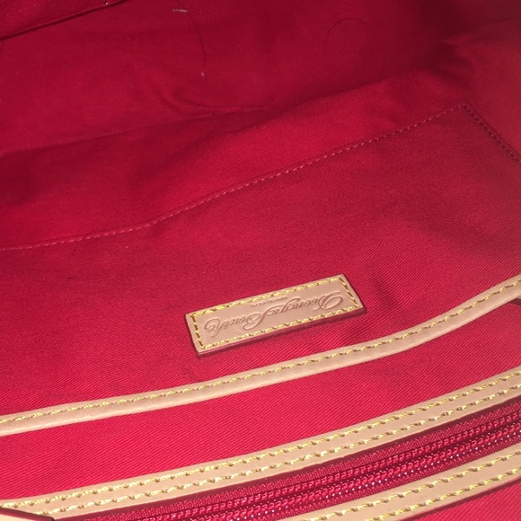 Dooney and Bourke patten leather and leather handle bag - Picture 7 of 9